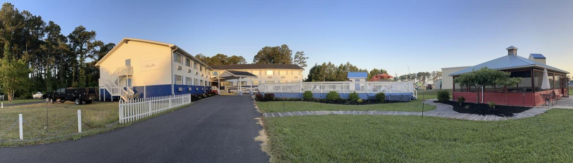 Hotel Days By Wyndham Island