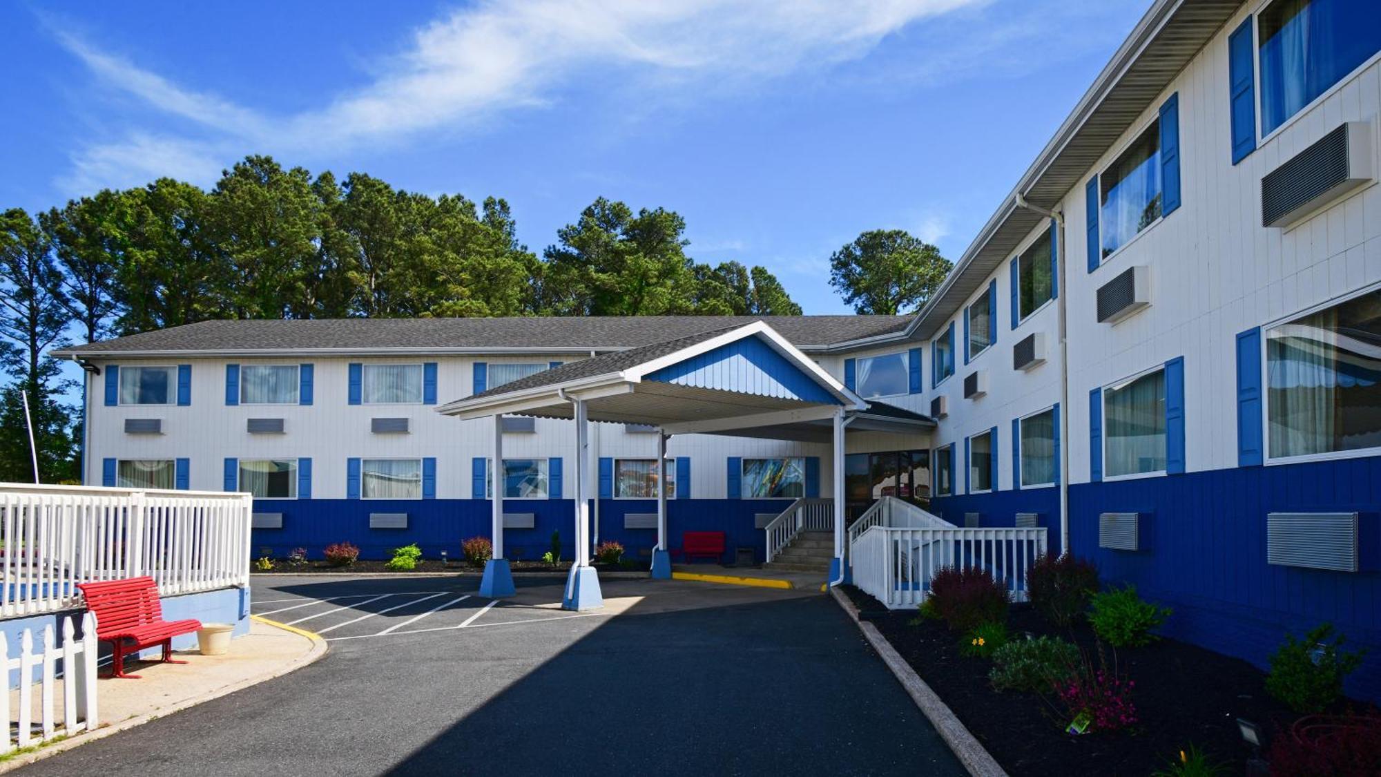 Days By Wyndham Island Hotel 3*