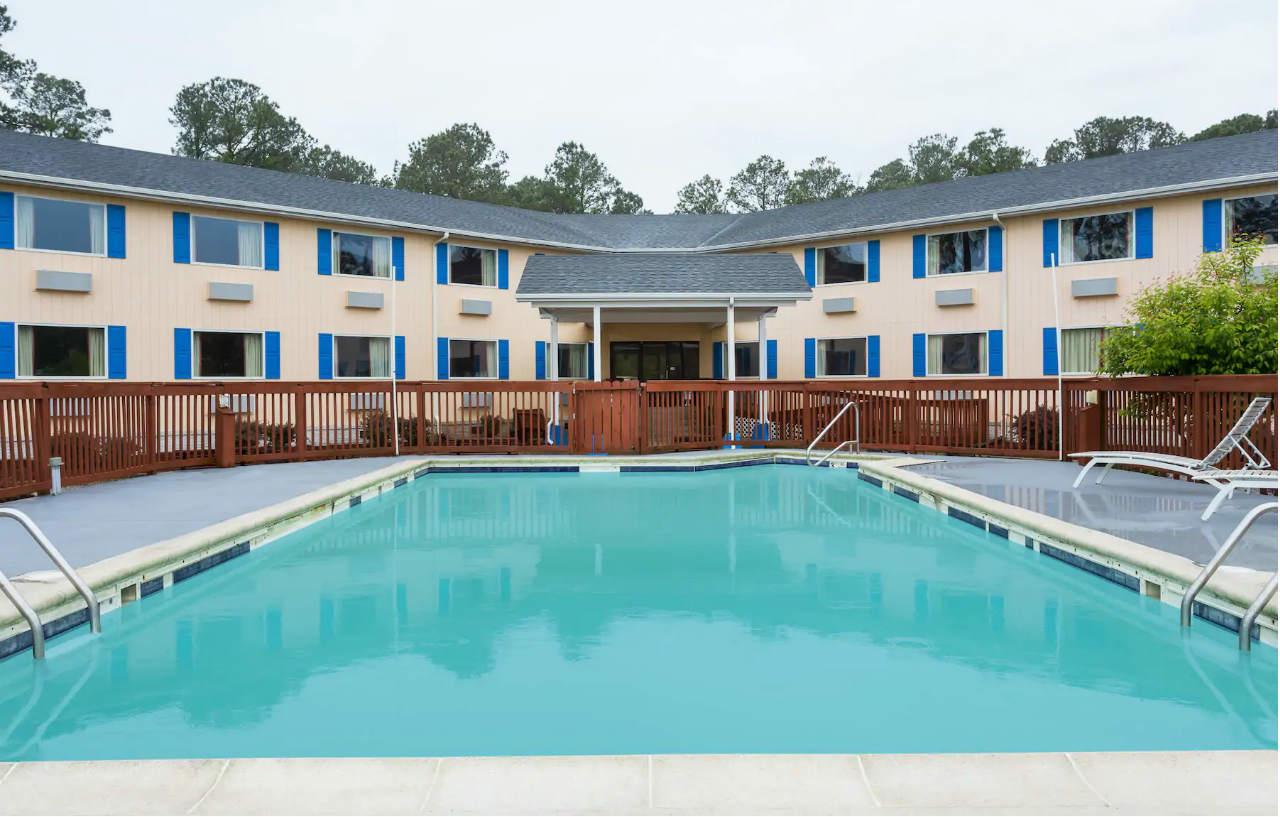 Hotel Days By Wyndham Island 3*